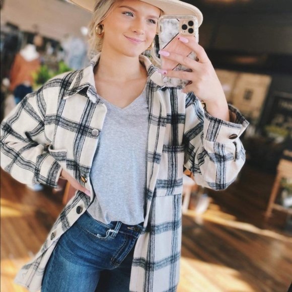 BASICALLY YOU V-NECK SHIRT-GRAY - Picture 3 of 3